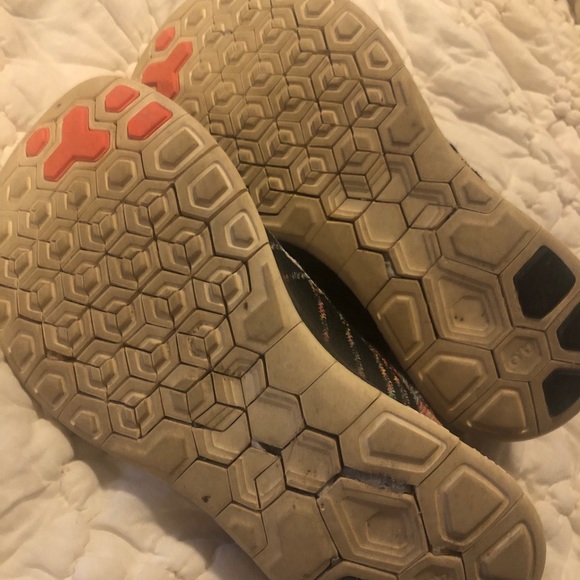 Shoes - Picture 2 of 4